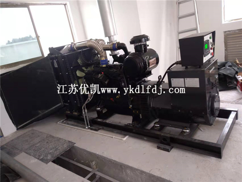 上柴200KW柴油發(fā)電機(jī)組