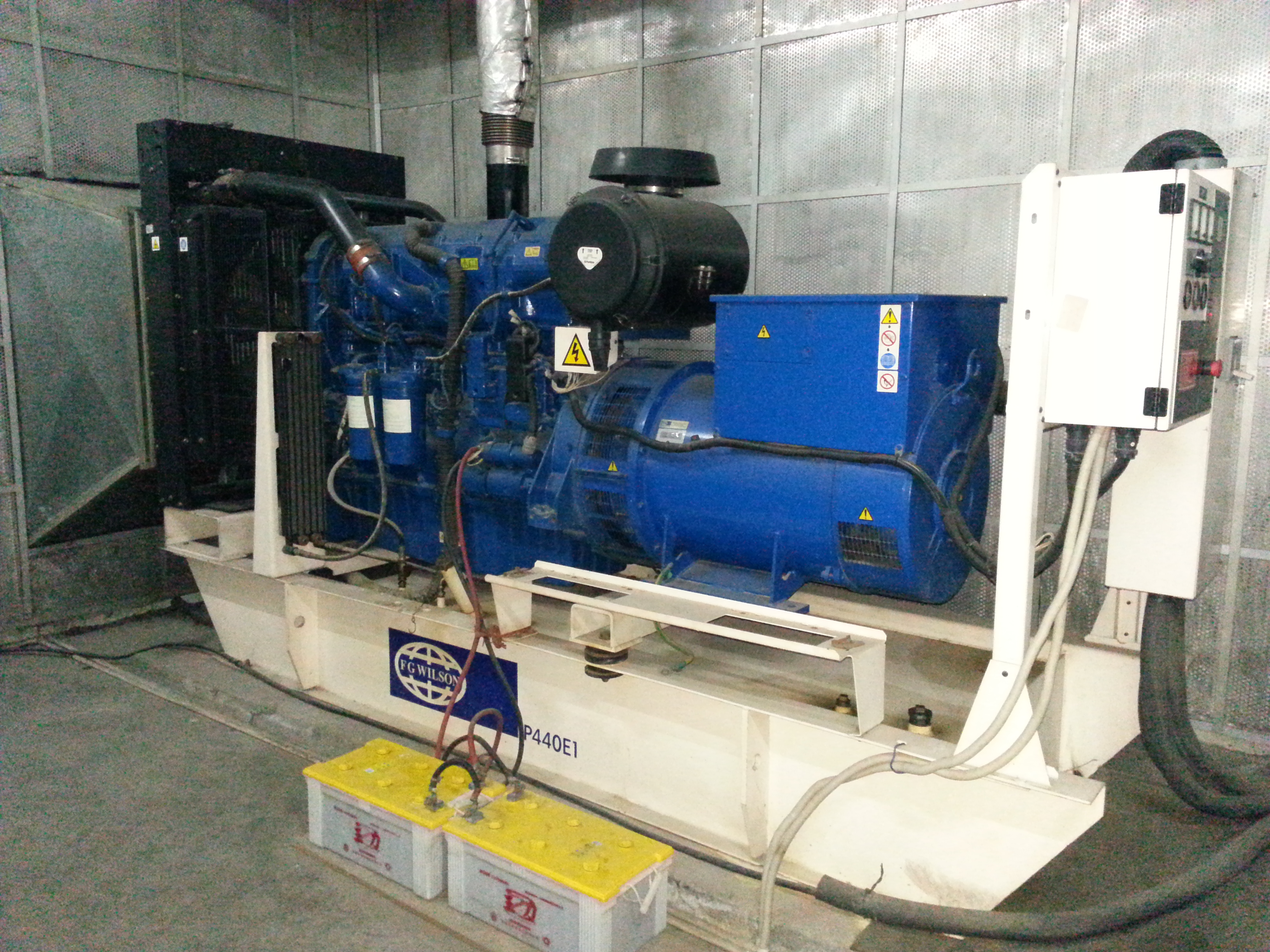 500KW珀金斯發(fā)電機(jī)組價(jià)格