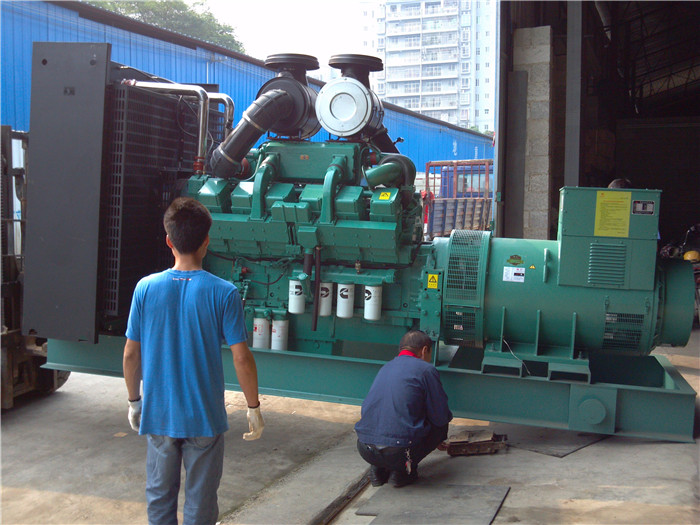 1000KW康明斯發(fā)電機組價格