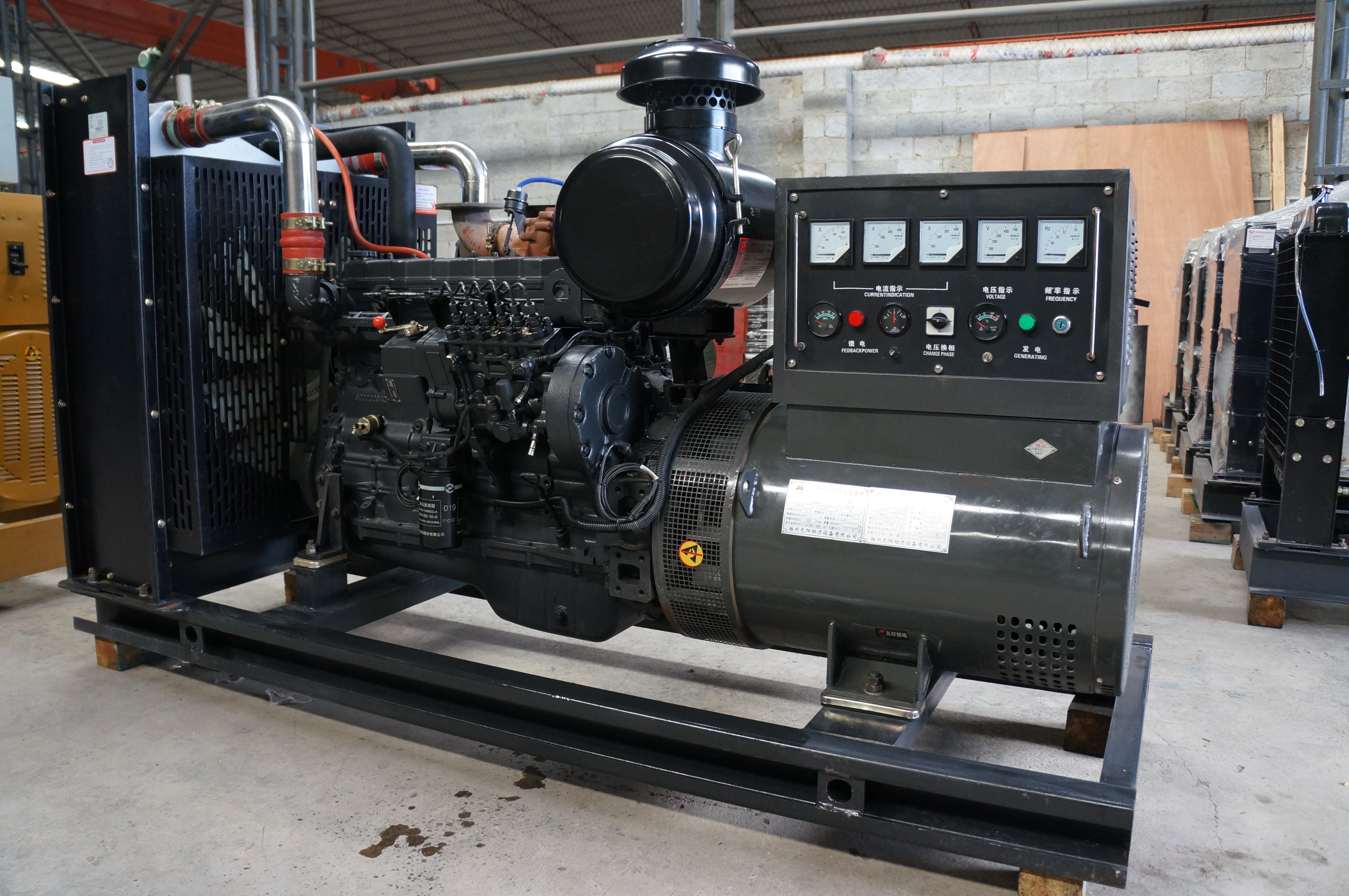 250KW上柴發(fā)電機(jī)組圖片