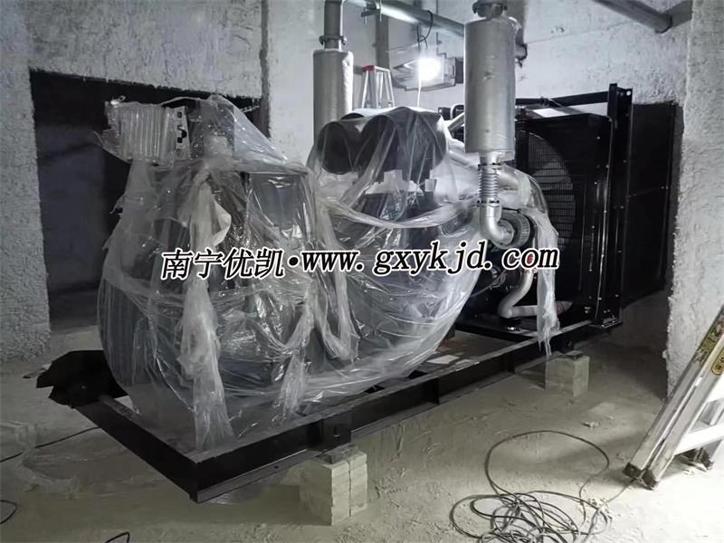 640KW柴油發電機組
