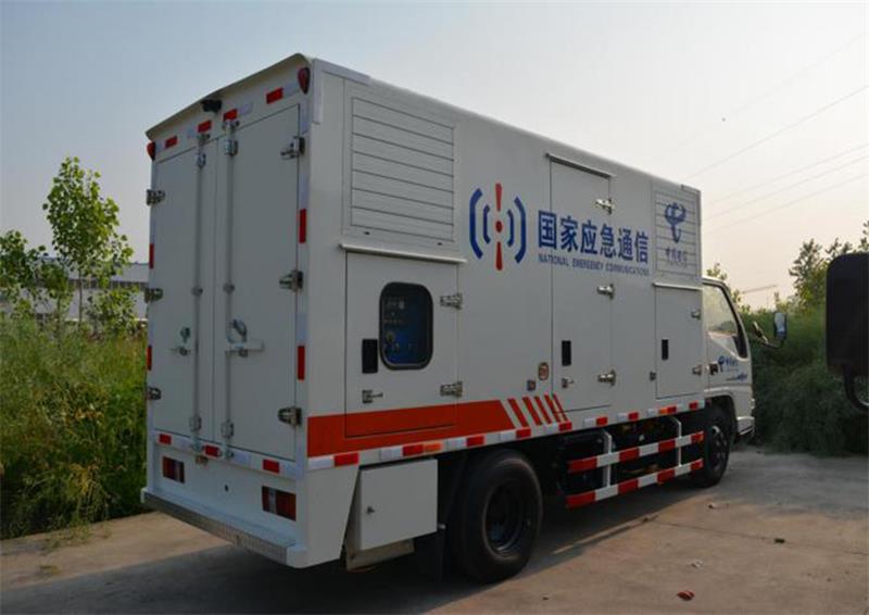 移動電源車